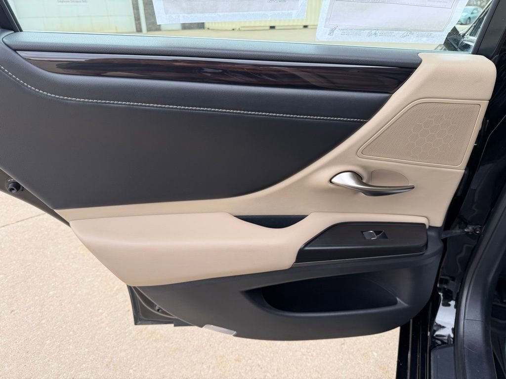 Used 2021 Lexus ES 250 w/ Premium Package image 33