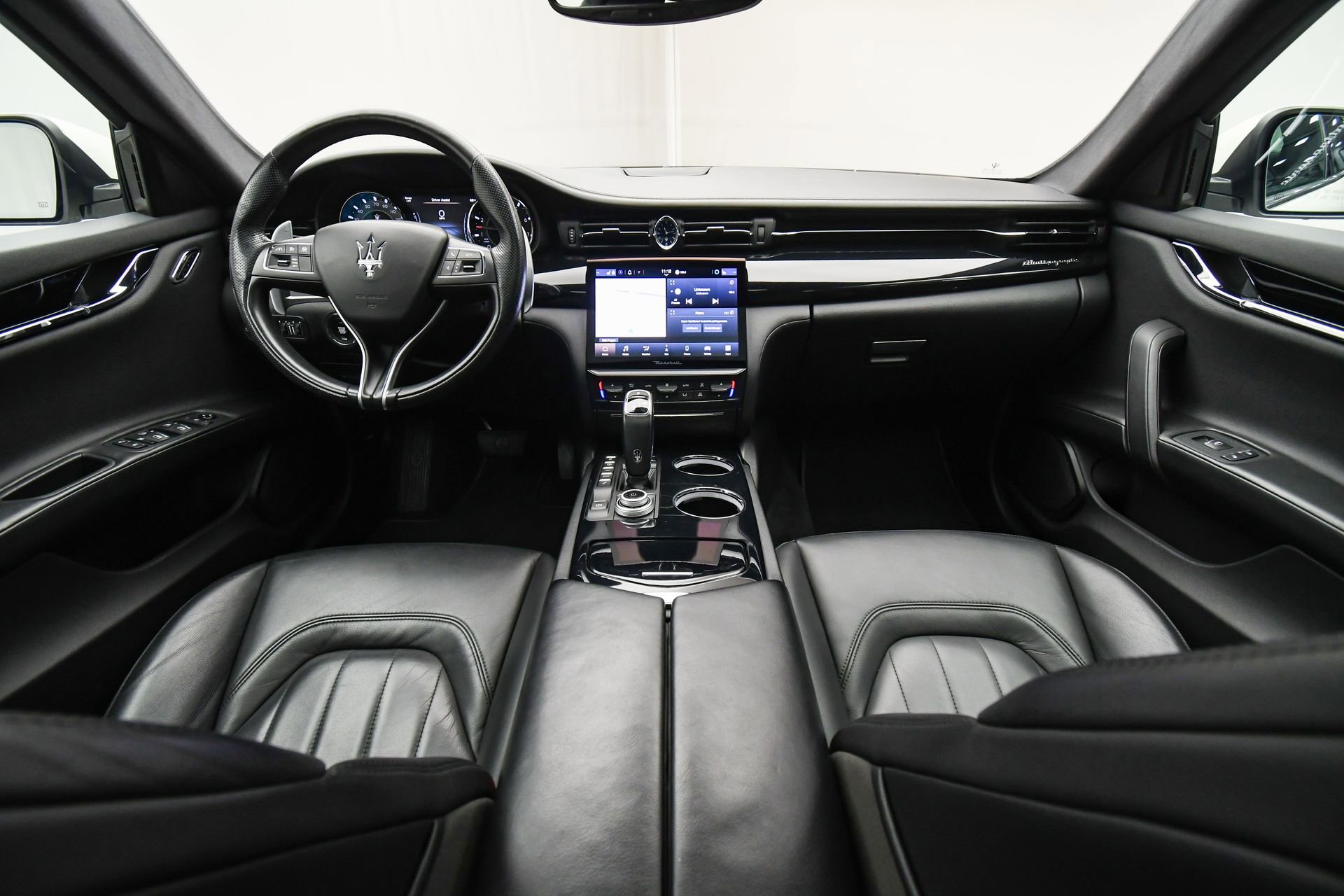 Used 2022 Maserati Quattroporte Modena Q4 image 12