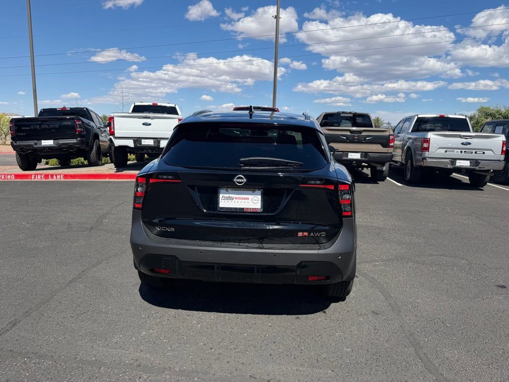 Used 2025 Nissan Kicks SR image 6