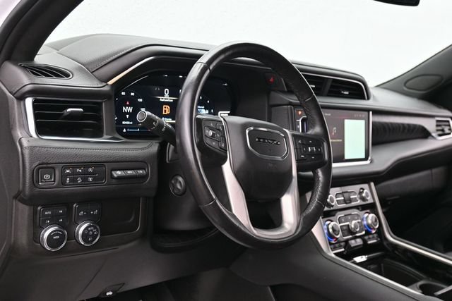 Used 2023 GMC Yukon Denali AWD/4WD image 18