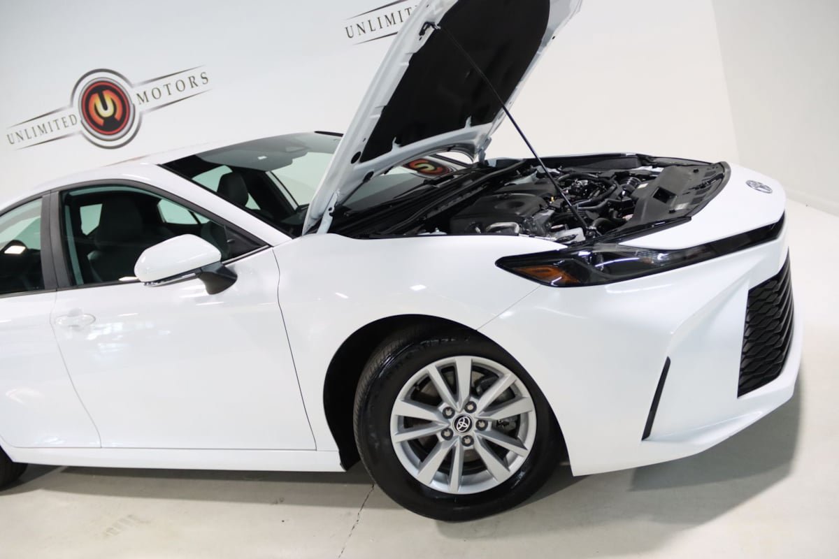Used 2026 Toyota Camry SE FWD image 62