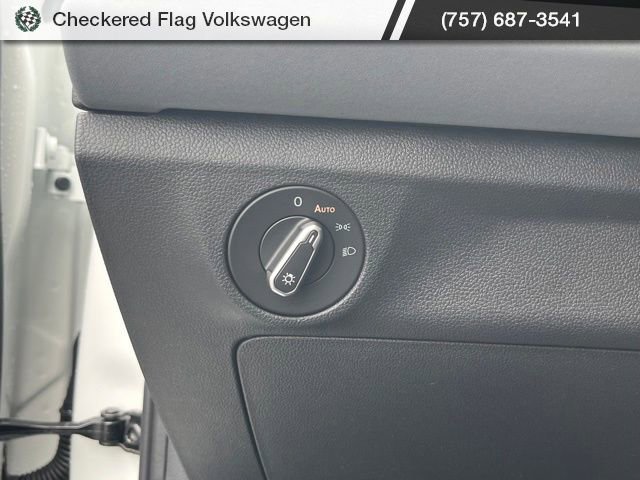 New 2026 Volkswagen Jetta SE image 31