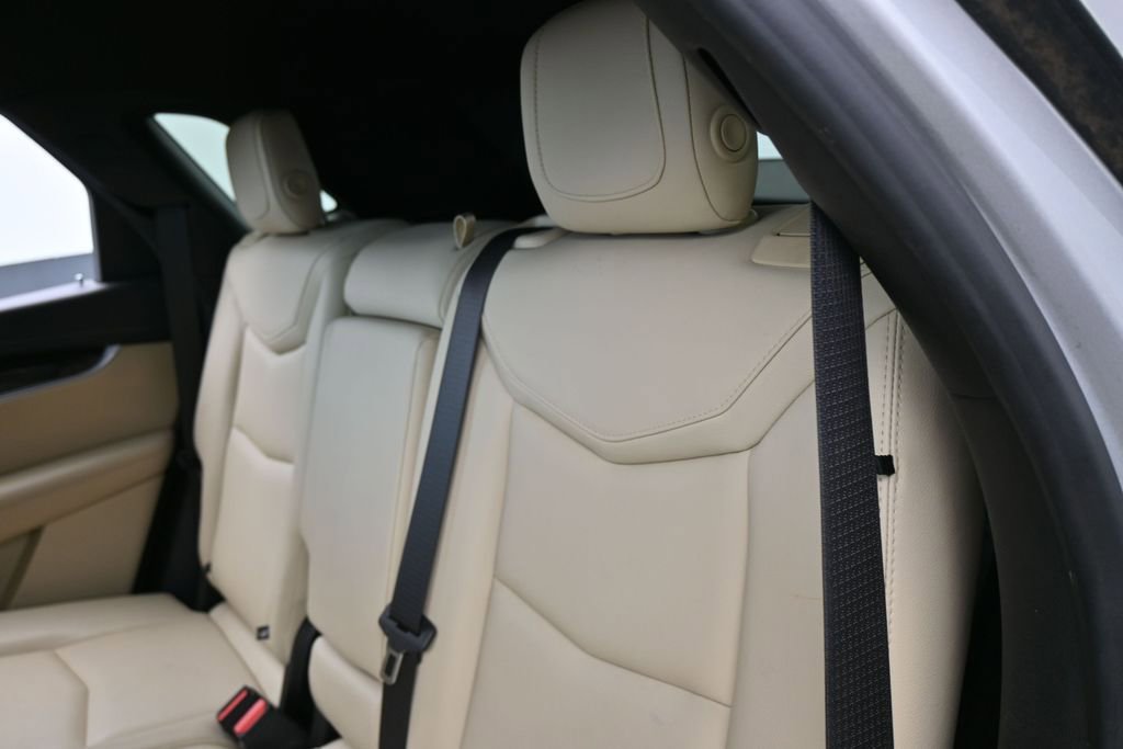 Used 2019 Cadillac XT5 FWD image 29