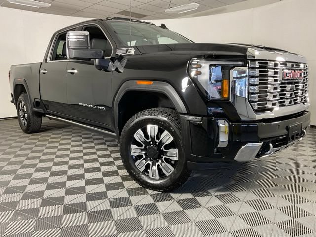 Used 2025 GMC Sierra 2500 Denali w/ Denali Reserve Package AWD/4WD image 52