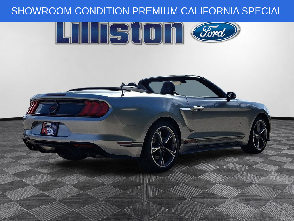 Used 2022 Ford Mustang GT Premium w/ Equipment Group 401A RWD image 4