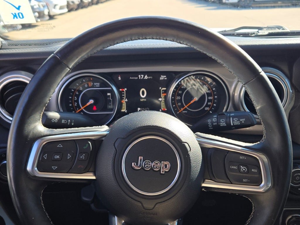 Used 2018 Jeep Wrangler Unlimited Sahara w/ Cold Weather Group image 32