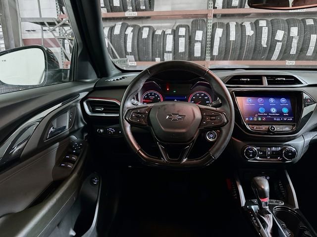 Used 2021 Chevrolet TrailBlazer RS w/ Sun and Liftgate Package image 25