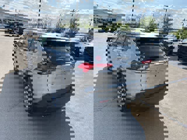 Used 2023 Toyota RAV4 LE image 19