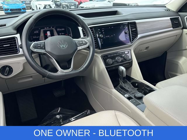 Used 2022 Volkswagen Atlas SEL AWD/4WD image 2