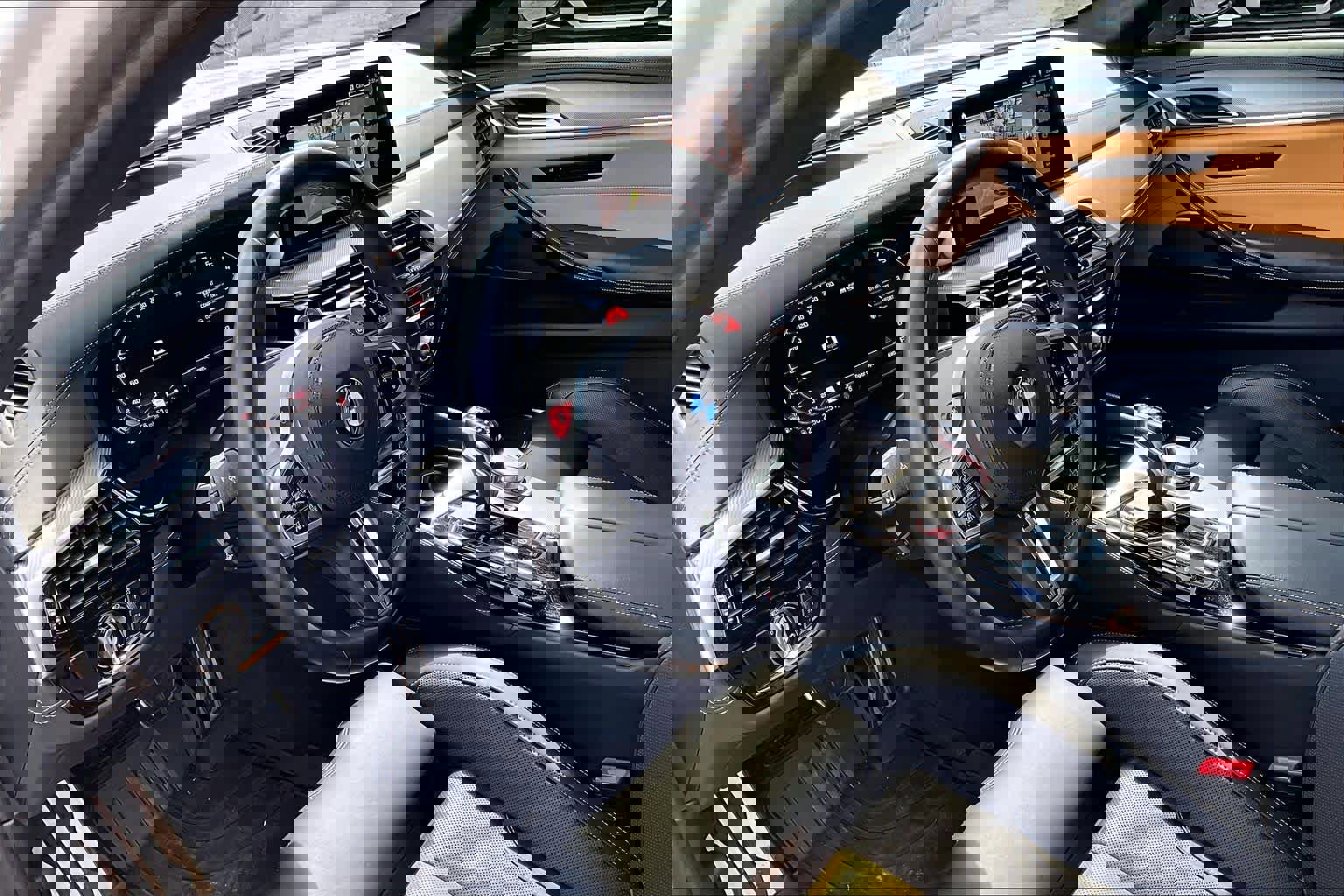 Certified 2023 BMW M5 w/ Competition Package image 17