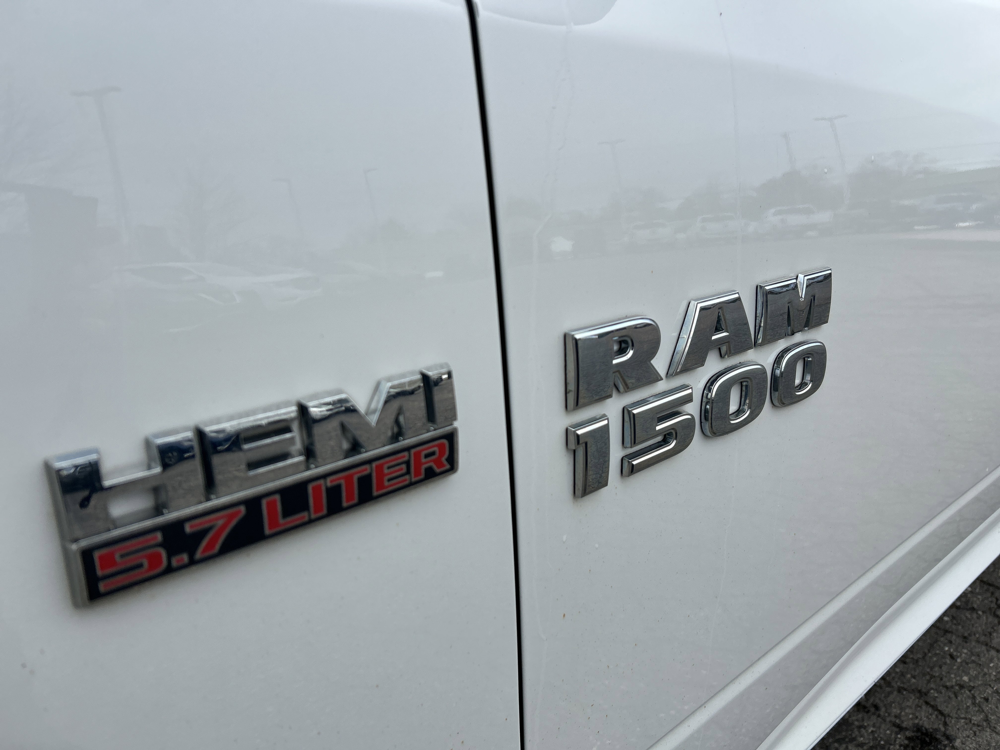 Used 2018 RAM 1500 ST w/ SXT Appearance Group AWD/4WD image 23