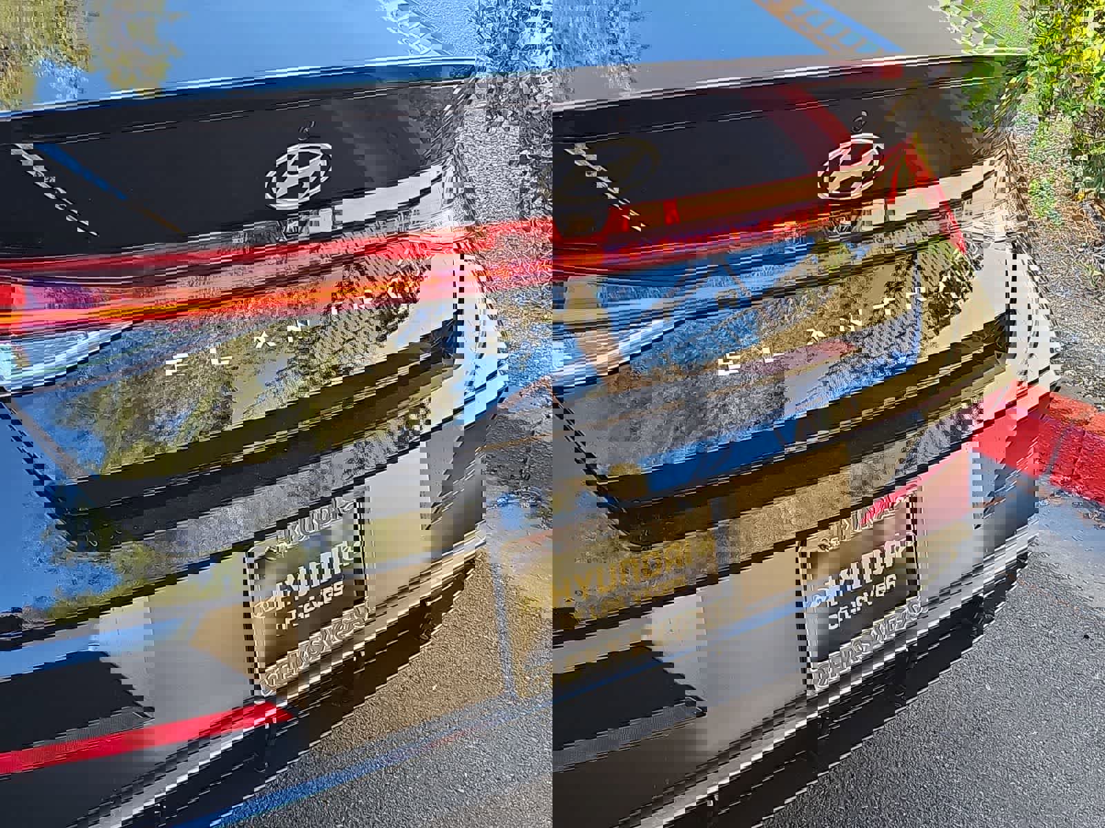 Certified 2026 Hyundai Elantra SEL Sport Premium image 11