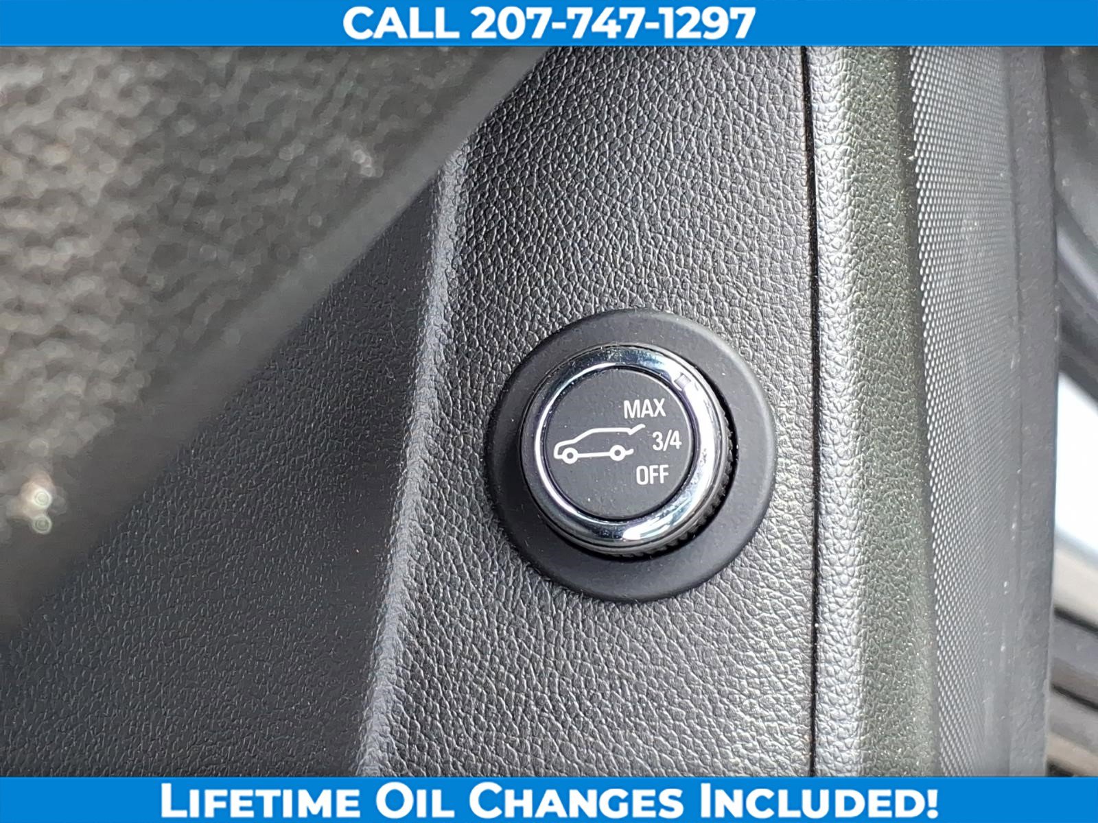 Used 2023 Chevrolet Traverse LT AWD/4WD image 11