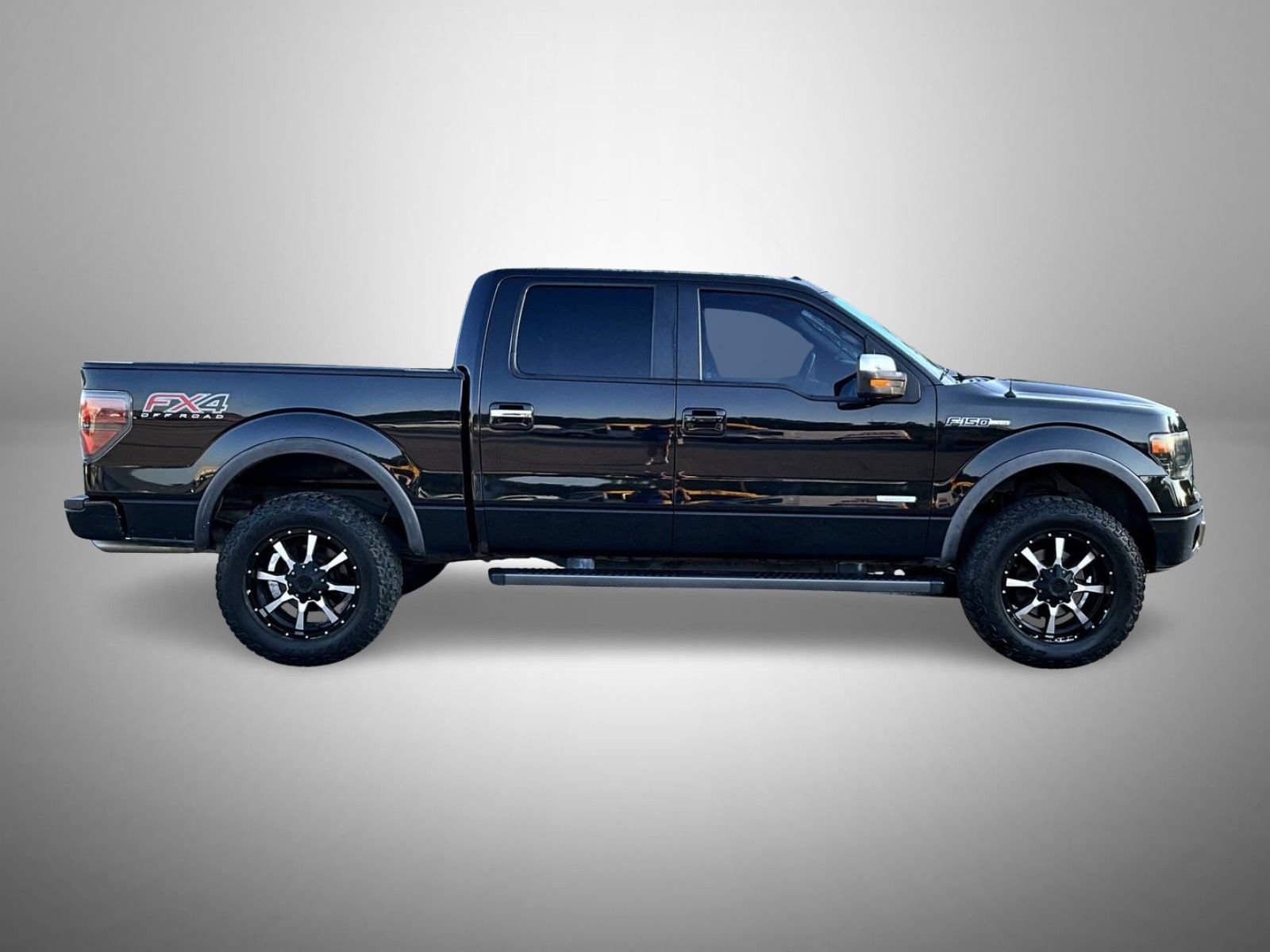 Used 2014 Ford F150 FX4 w/ Equipment Group 402A Luxury AWD/4WD image 4
