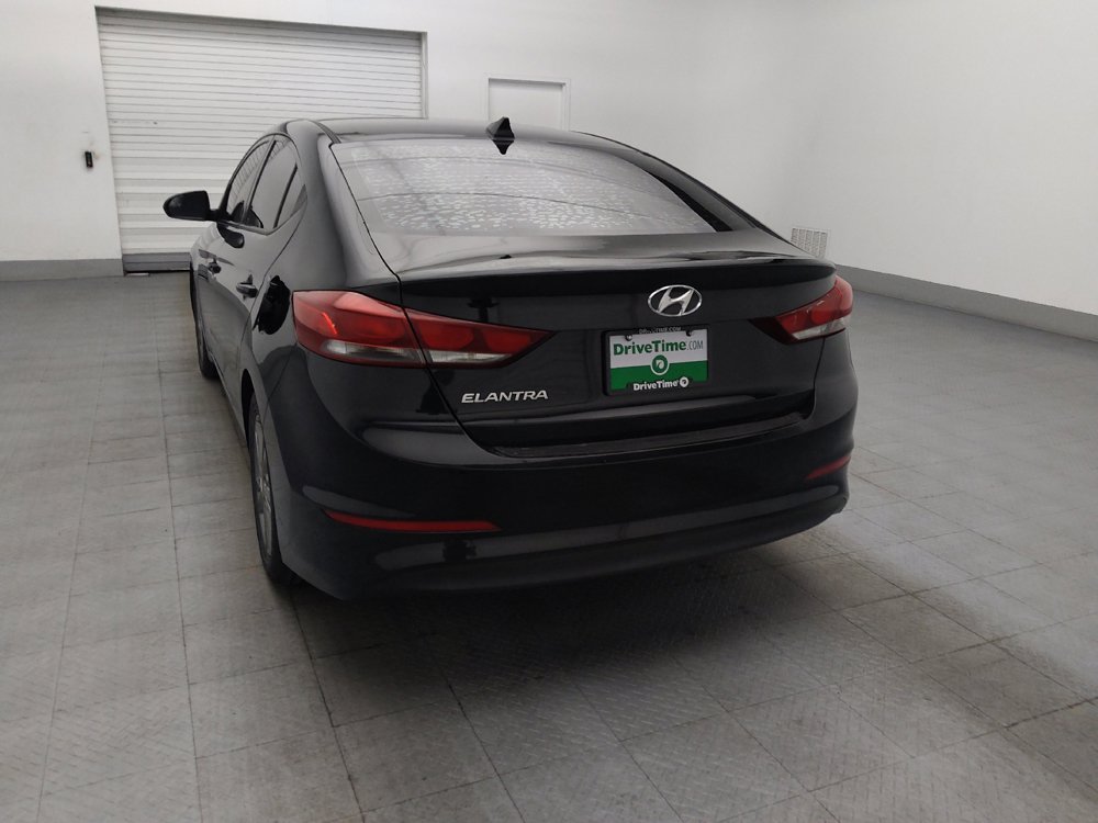 Used 2017 Hyundai Elantra SE FWD image 6