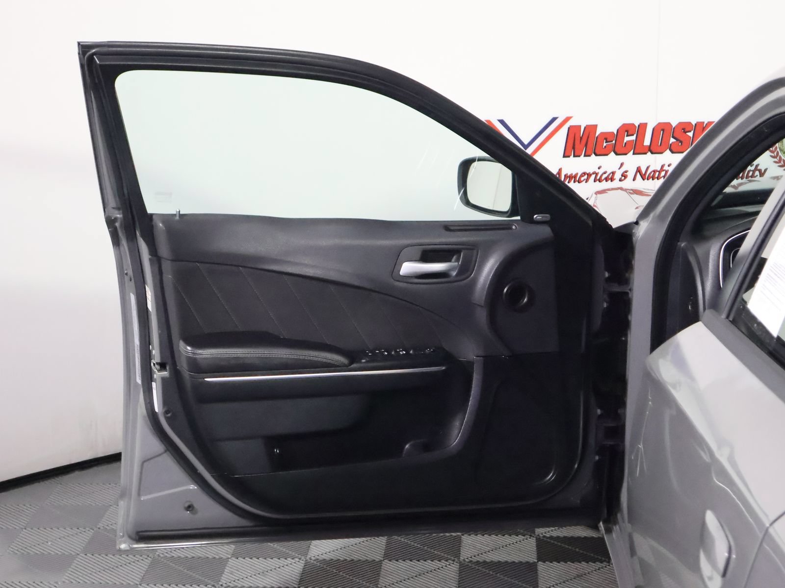 Used 2018 Dodge Charger SXT Plus RWD image 22