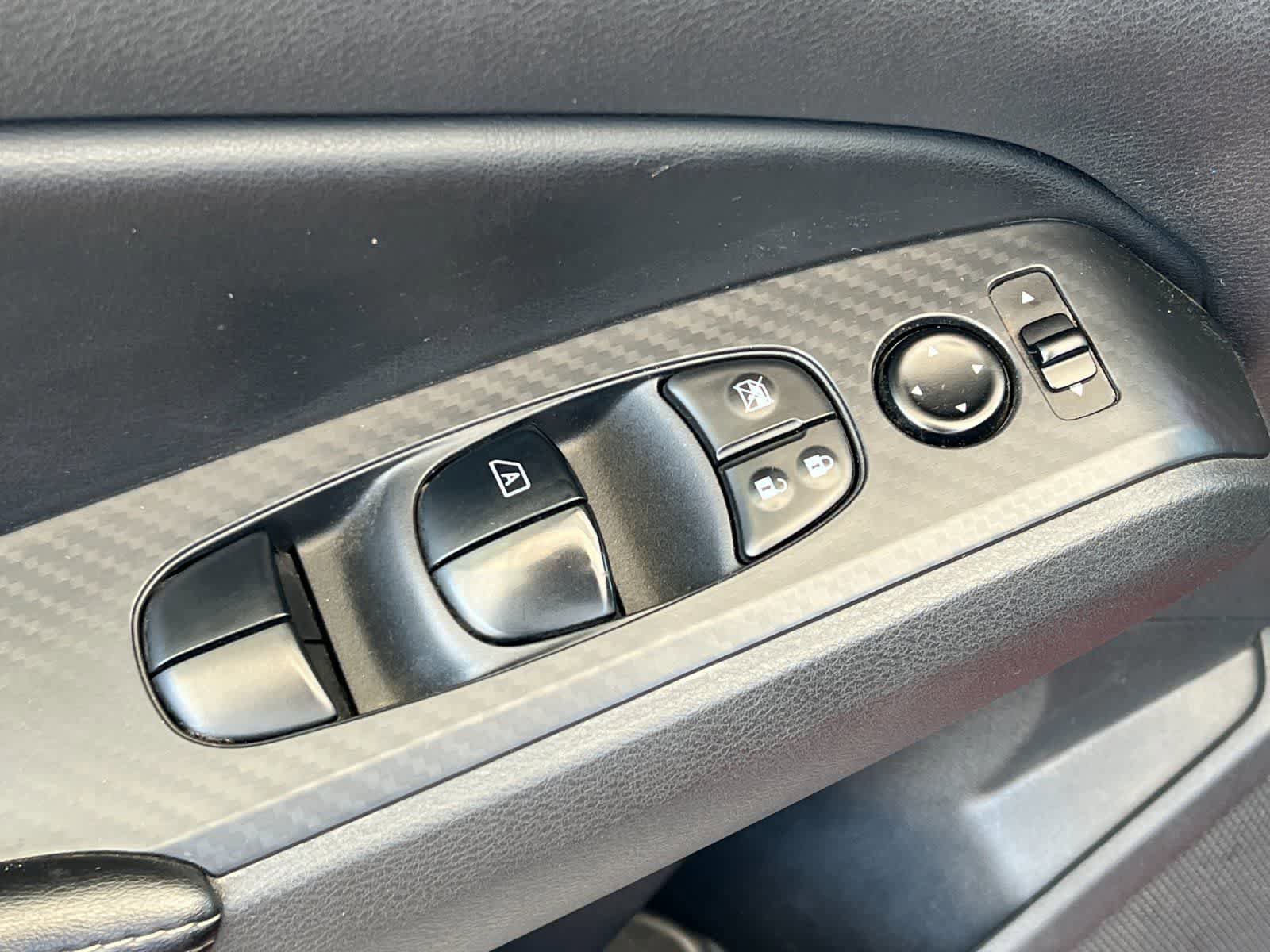 Used 2022 Nissan Altima 2.5 SV AWD/4WD image 14