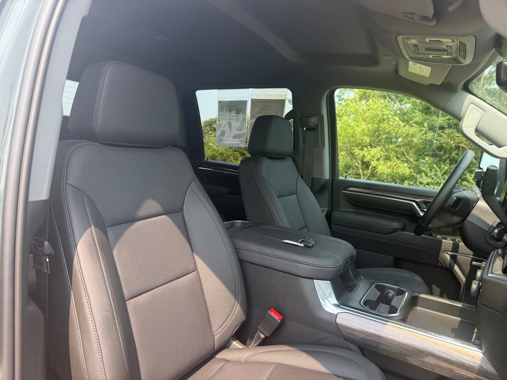 Used 2026 Chevrolet Silverado 2500 LTZ w/ LTZ Premium Package AWD/4WD image 28