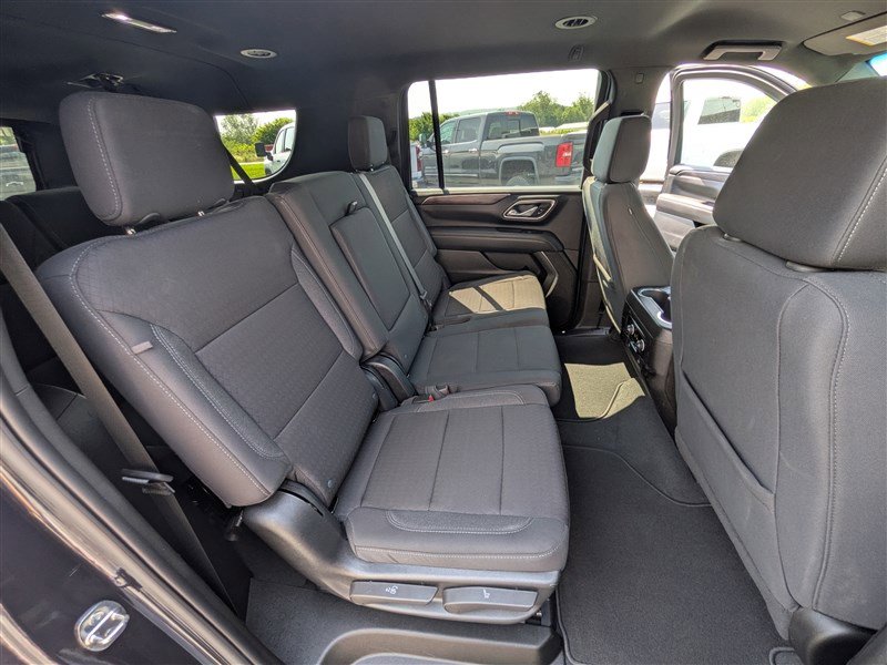 Used 2023 Chevrolet Suburban LS image 22