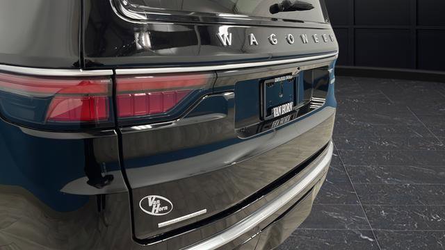 Used 2023 Jeep Wagoneer 4WD image 40