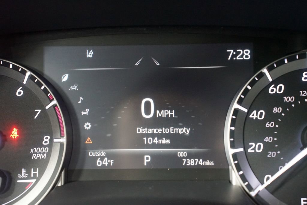 Used 2022 Toyota Highlander XLE image 16