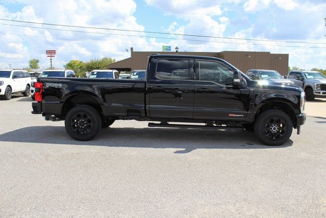 New 2026 Ford F350 Lariat w/ Black Appearance Package image 3