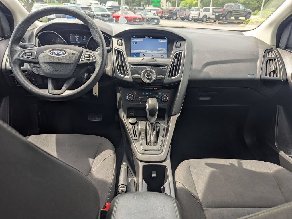 Used 2018 Ford Focus SEL FWD image 22