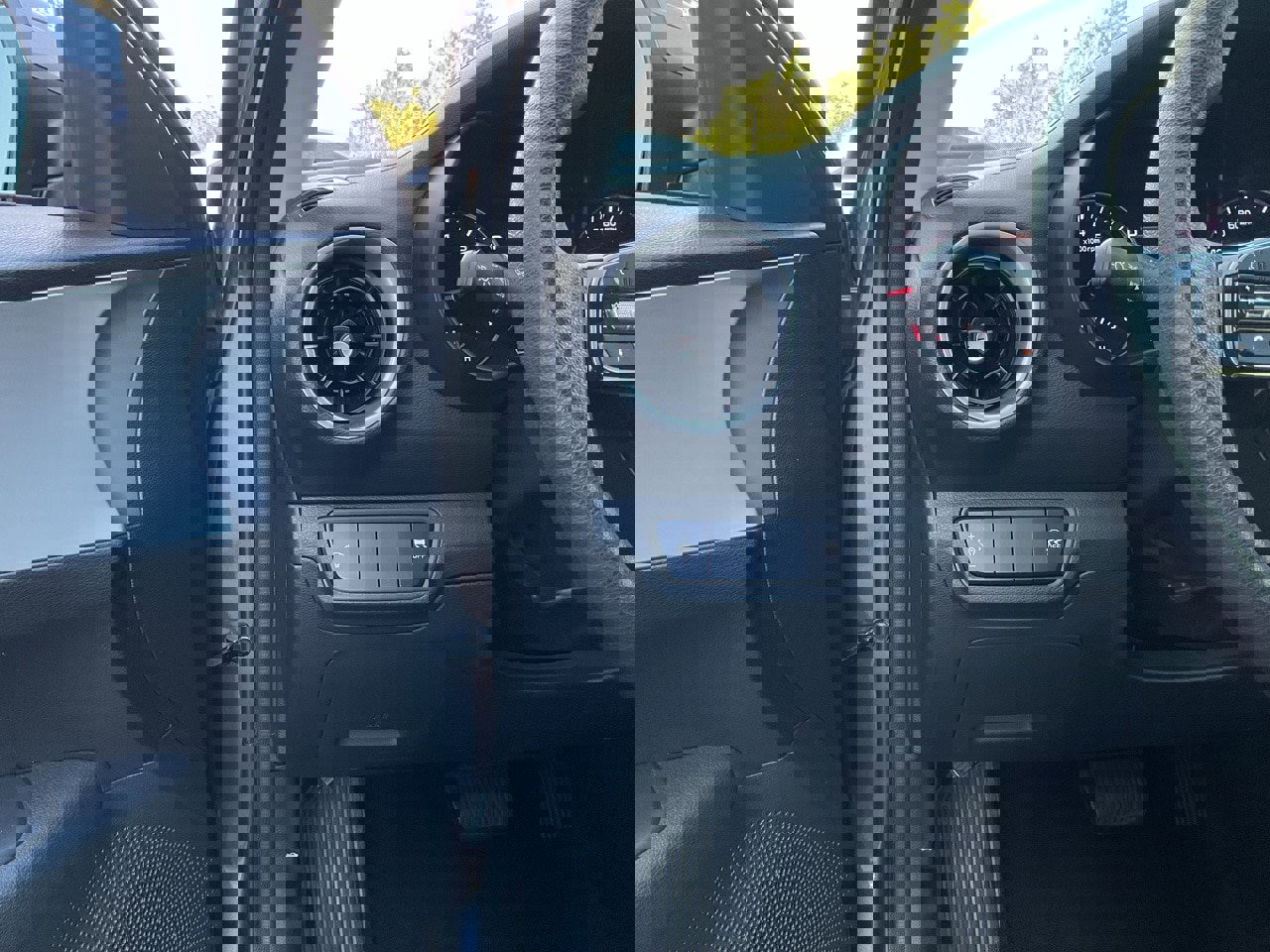 Used 2024 Kia Forte LXS image 24