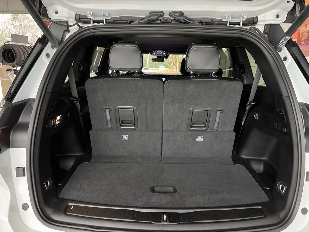 Used 2025 Jeep Grand Cherokee L Limited w/ Trailer Tow Package image 8