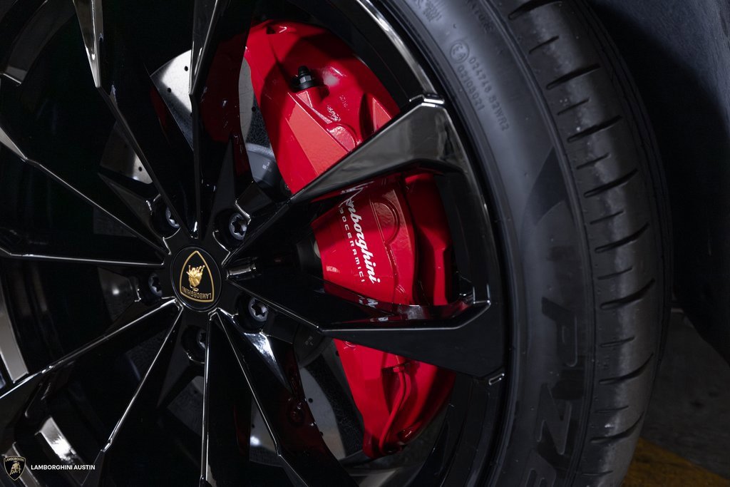 Used 2024 Lamborghini Urus S image 5