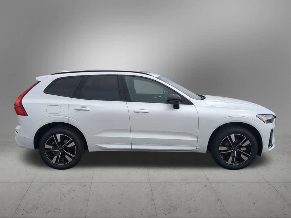 New 2026 Volvo XC60 B5 Plus w/ Protection Package Premier AWD/4WD image 7