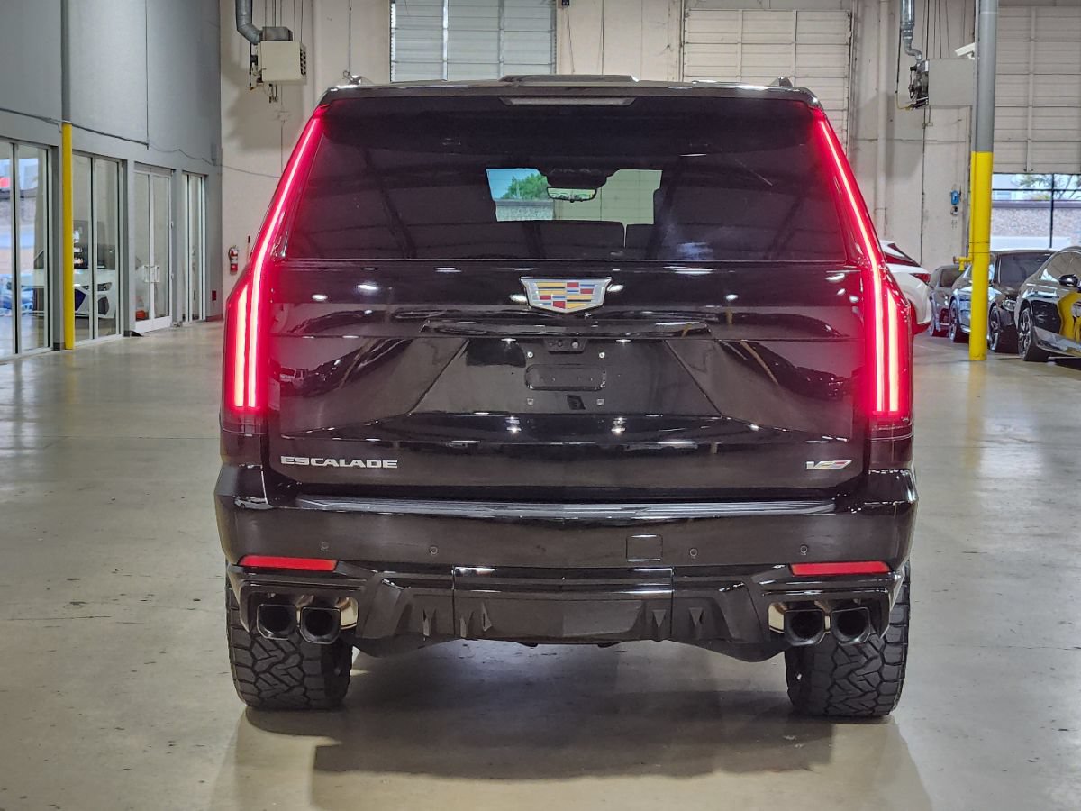 Used 2025 Cadillac Escalade ESV V AWD/4WD image 10