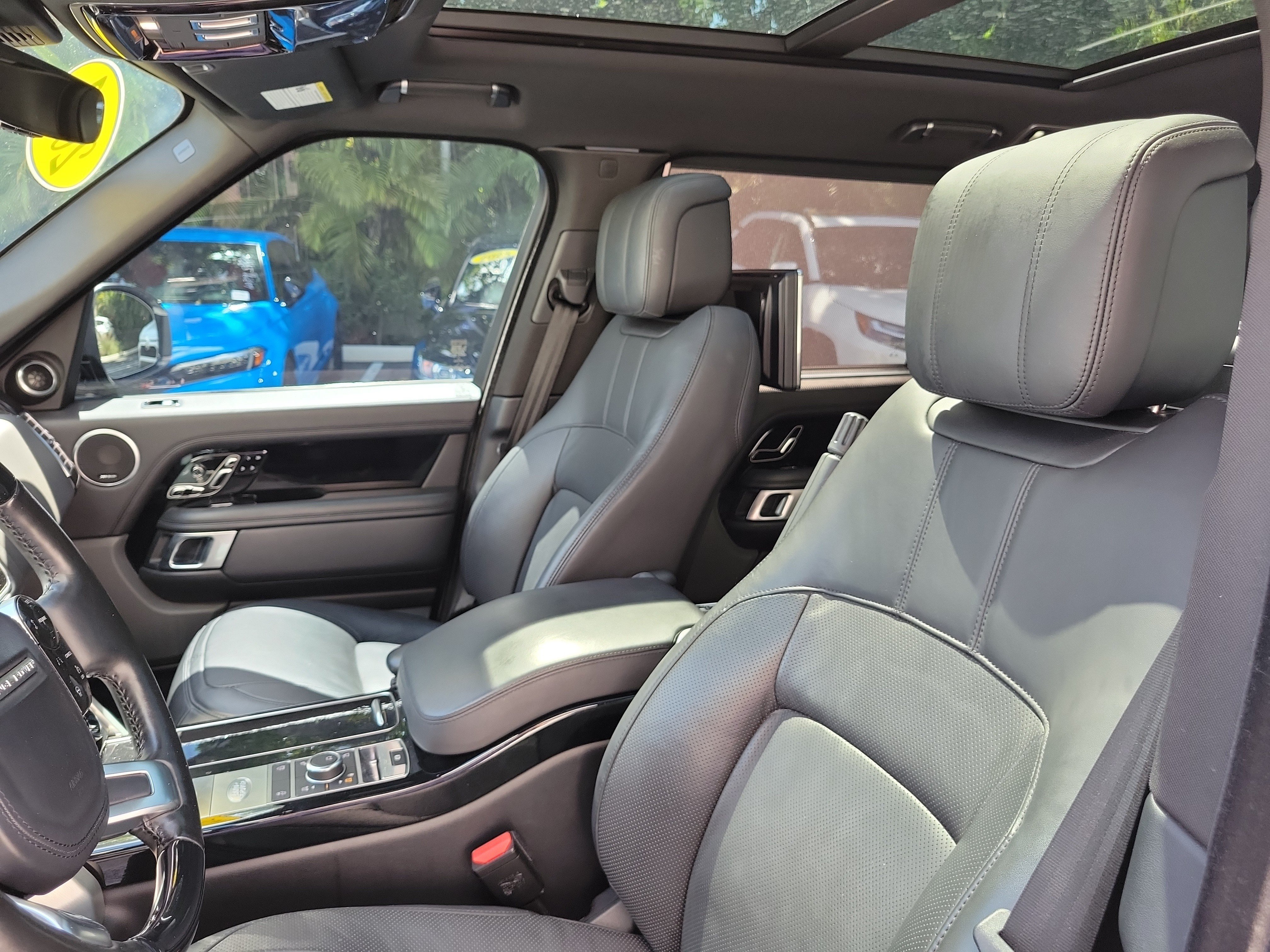 Used 2021 Land Rover Range Rover P525 Westminster Edition LWB AWD/4WD image 28