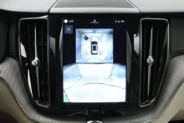 Used 2024 Volvo XC60 B5 Ultimate w/ Climate Package AWD/4WD image 23