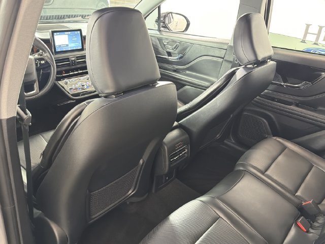 Used 2022 Lincoln Corsair Reserve w/ Elements Package FWD image 13
