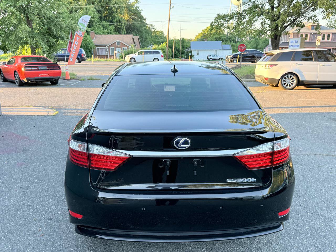 Used 2013 Lexus ES 300h w/ Luxury Pkg FWD image 6
