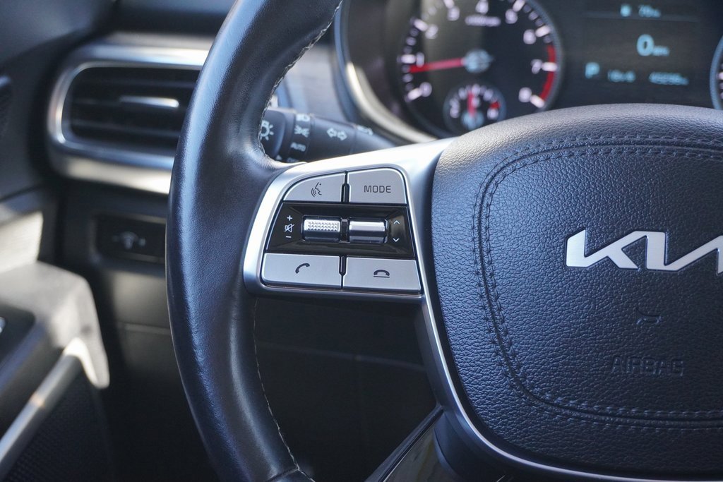 Used 2022 Kia Telluride EX w/ EX Premium Package image 15