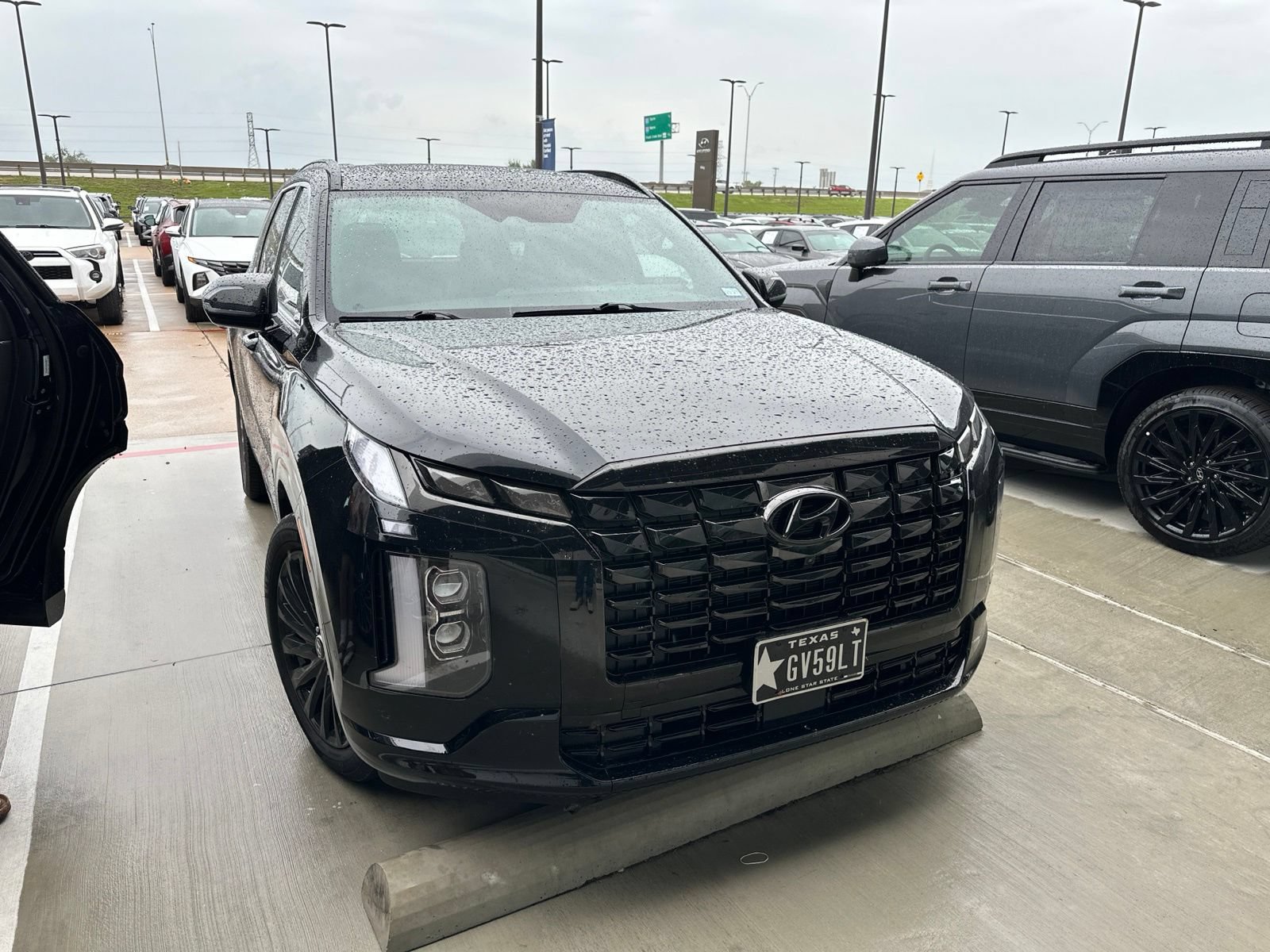 Used 2024 Hyundai Palisade Calligraphy AWD/4WD image 4