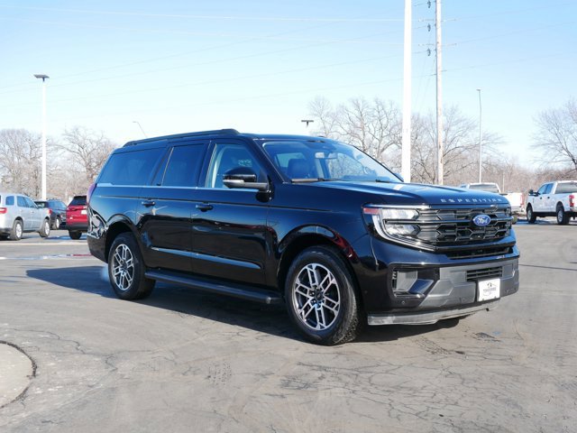 Certified 2023 Ford Explorer XLT w/ Equipment Group 202A image 29