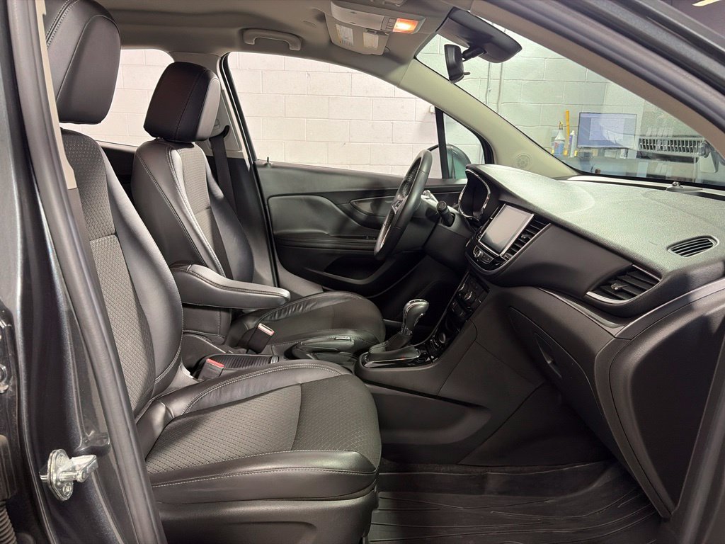 Used 2017 Buick Encore Sport Touring w/ Safety Package AWD/4WD image 28