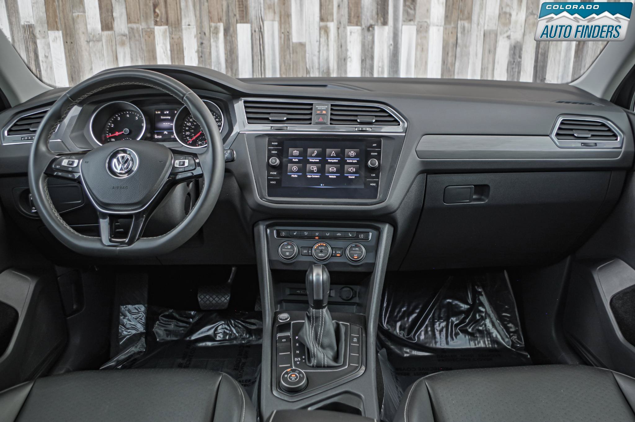 Used 2021 Volkswagen Tiguan SE AWD/4WD image 17