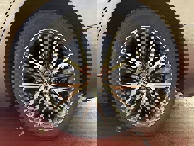 Certified 2022 Toyota Camry XLE w/ Navigation Package image 33