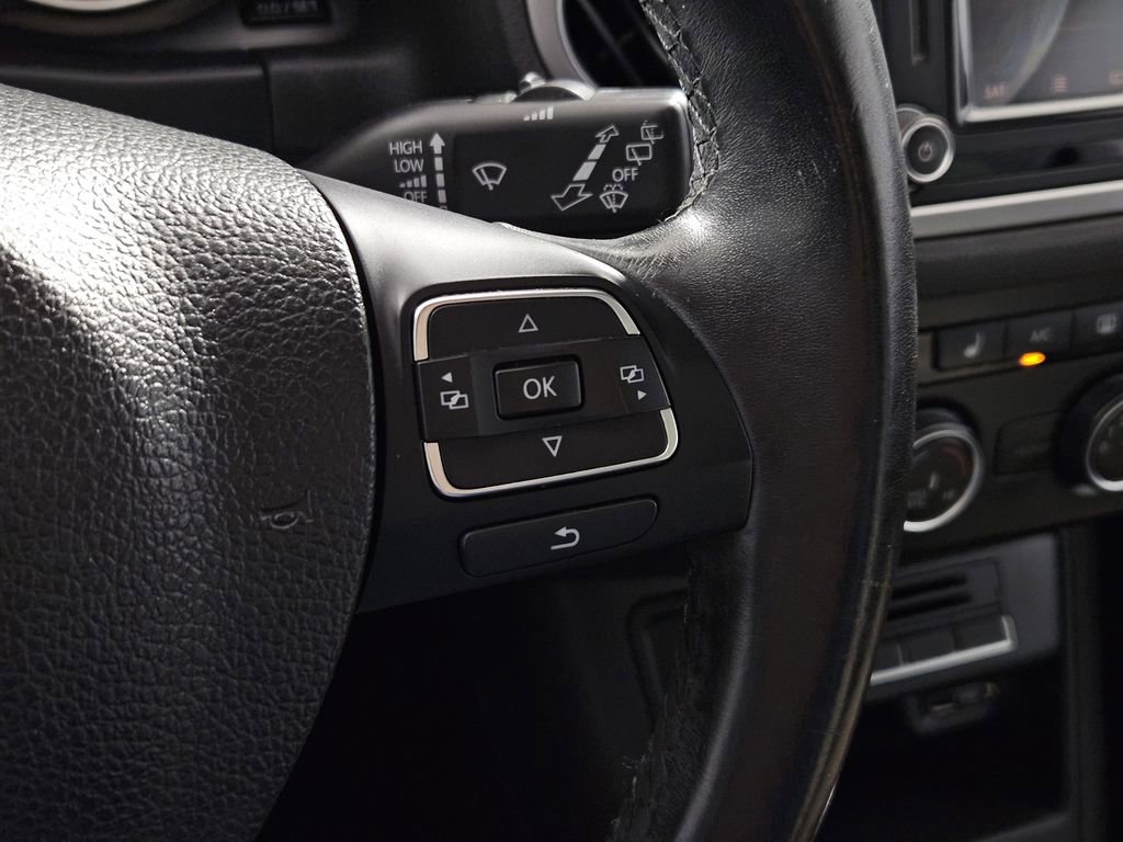 Used 2017 Volkswagen Tiguan Wolfsburg Edition FWD image 19