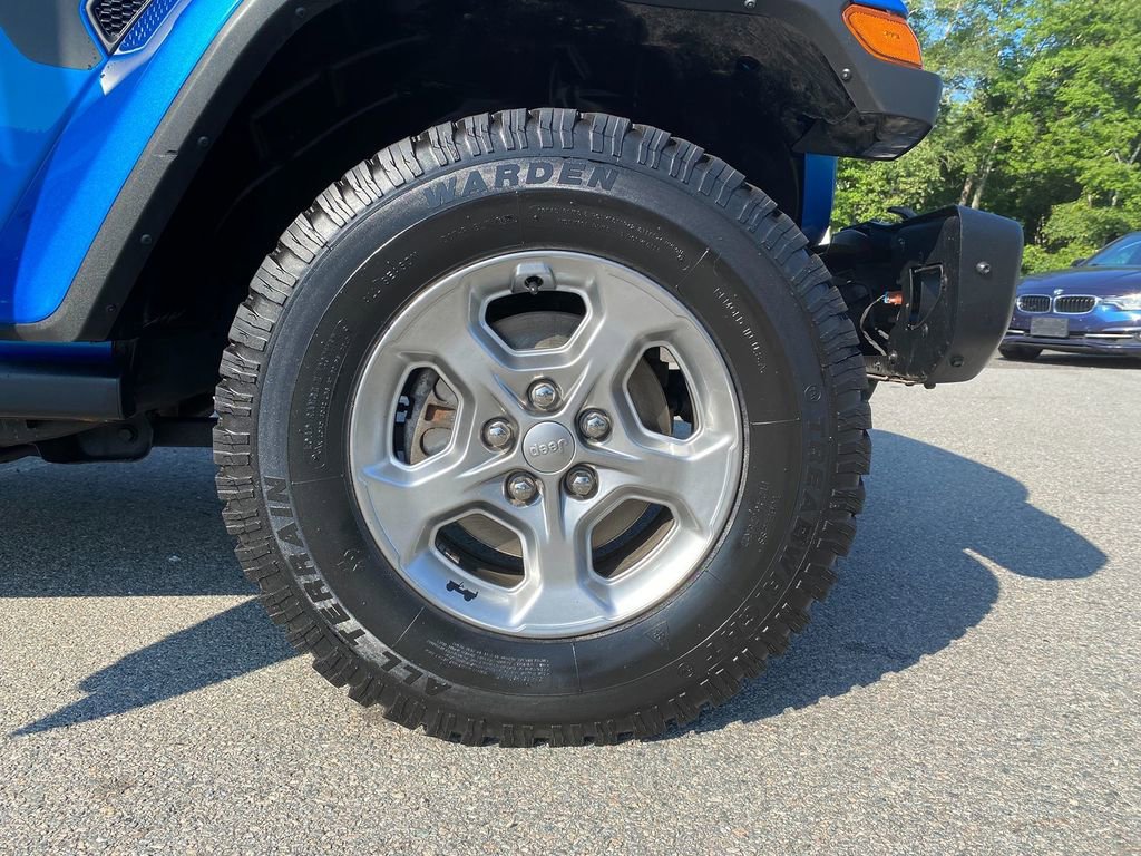 Used 2021 Jeep Gladiator Sport image 30