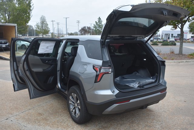 New 2026 Chevrolet Equinox LT w/ Convenience Package II image 16