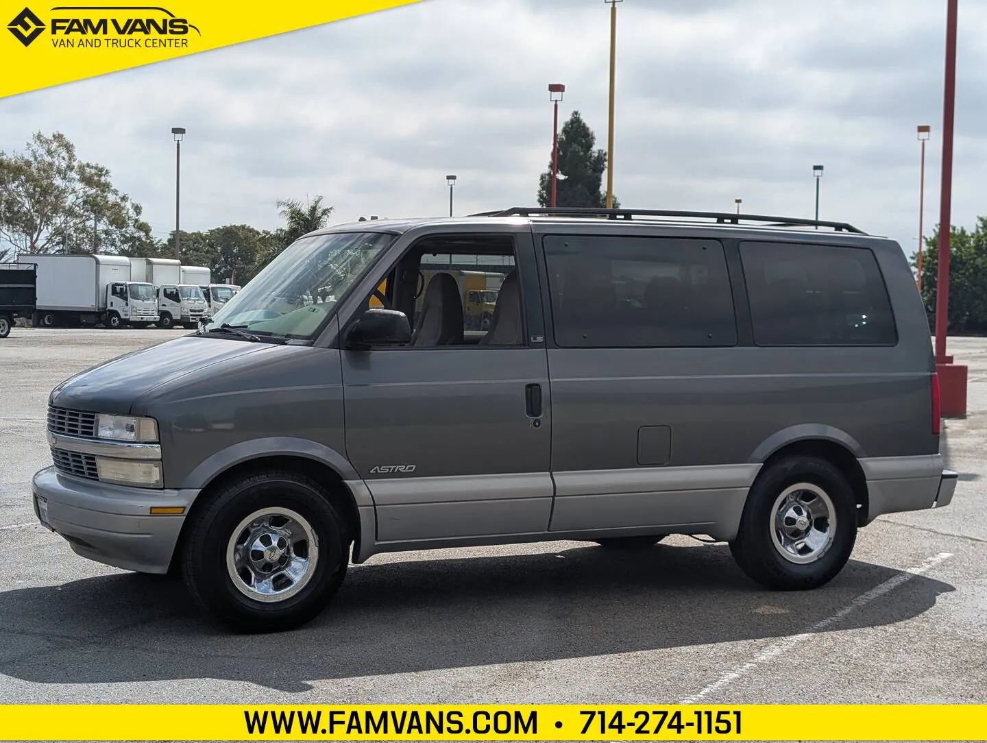 Used 2000 Chevrolet Astro Passenger RWD image 4