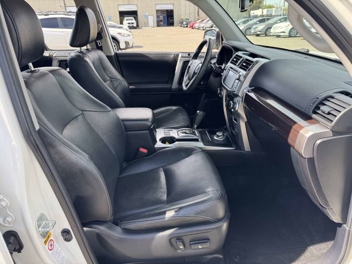 Used 2018 Toyota 4Runner Limited AWD/4WD image 12