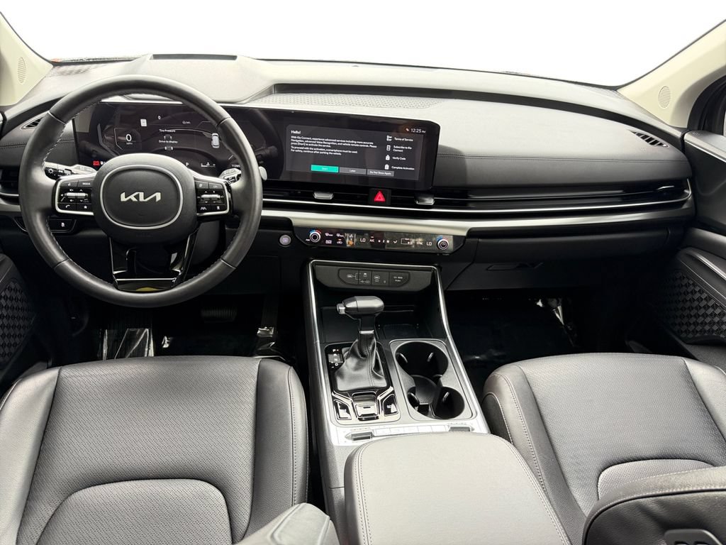 Used 2025 Kia Carnival SX Prestige FWD image 13