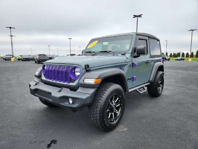 Used 2025 Jeep Wrangler Sport AWD/4WD image 3