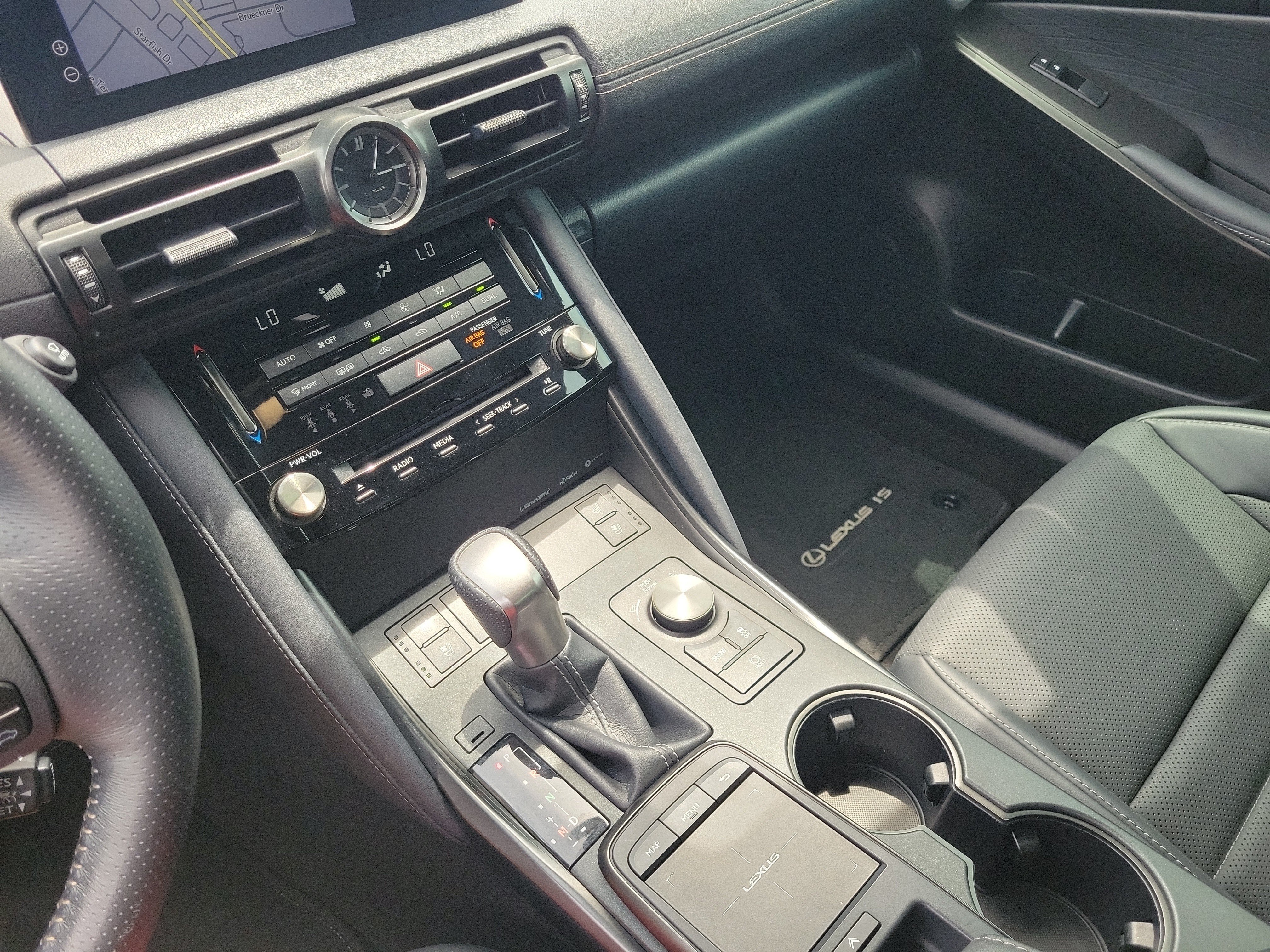 Used 2024 Lexus IS 350 F Sport w/ Navigation Package RWD image 31
